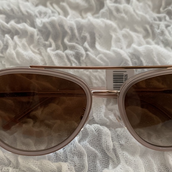 Tory Burch sunglasses Brand New super nice - Picture 7 of 8